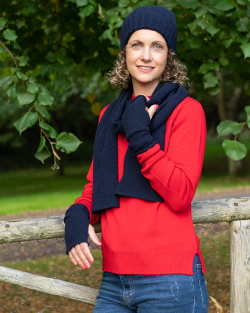 Unisex Recycled Cashmere Scarf in Navy